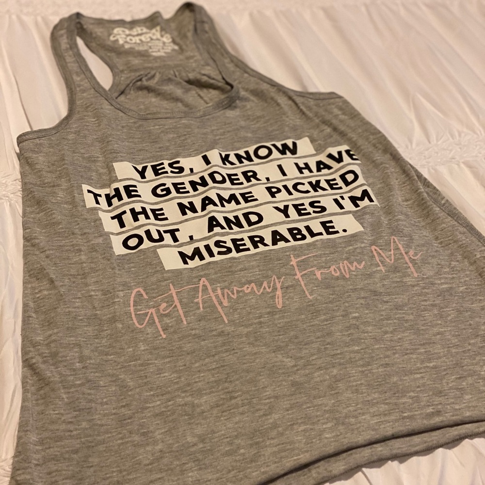 Super cute maternity top!
